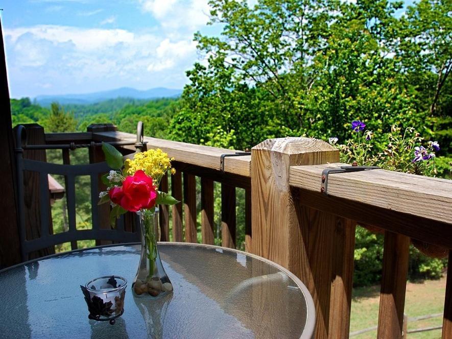 Long Mountain Lodge Bed & Breakfast Dahlonega Exterior foto