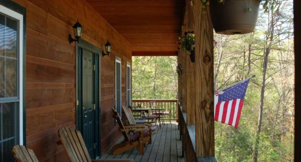 Long Mountain Lodge Bed & Breakfast Dahlonega Exterior foto