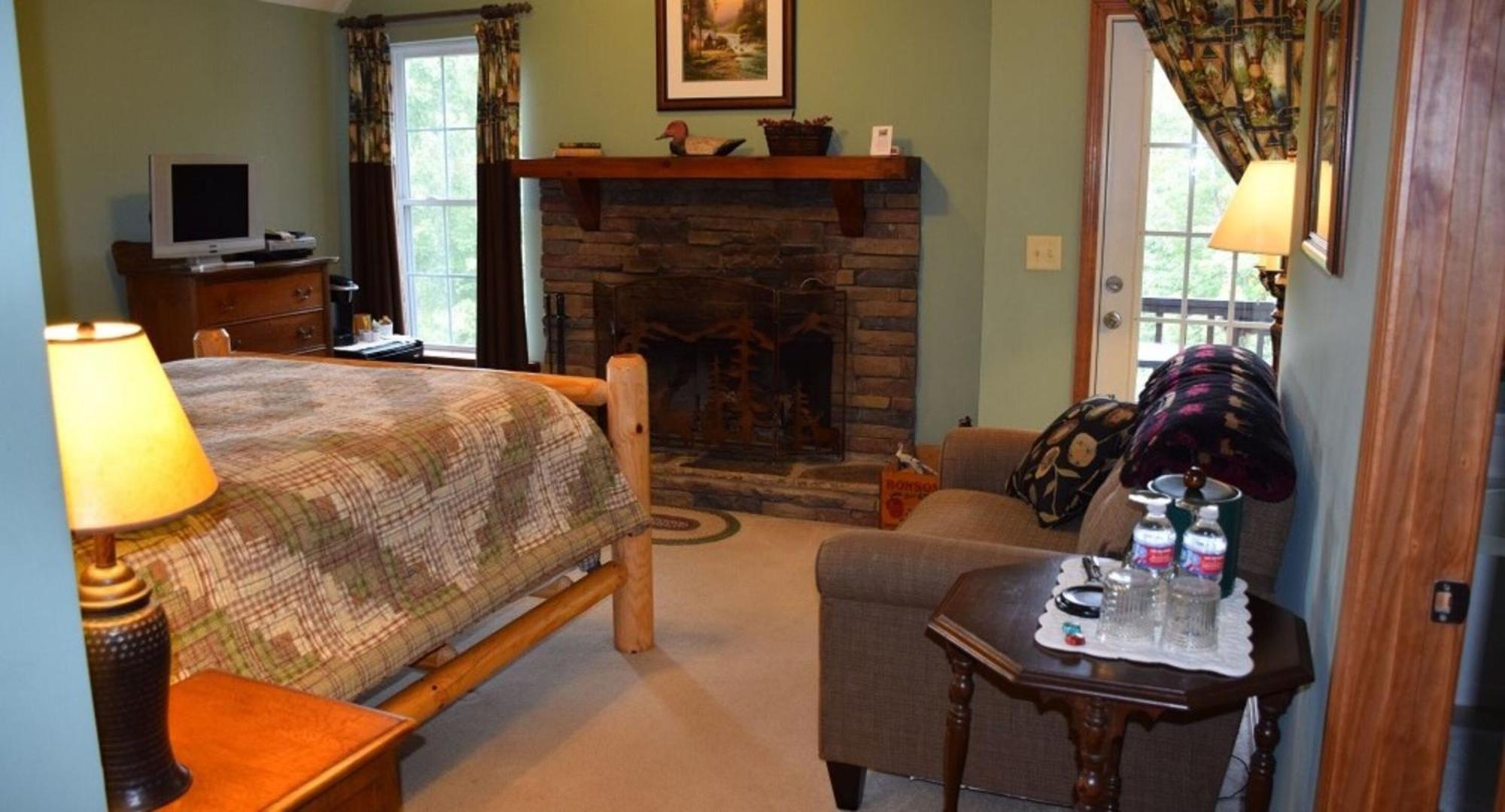 Long Mountain Lodge Bed & Breakfast Dahlonega Exterior foto