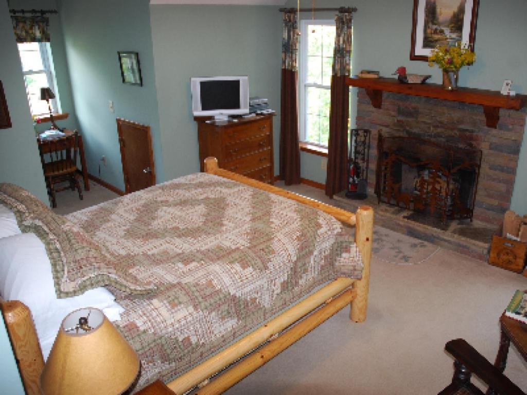 Long Mountain Lodge Bed & Breakfast Dahlonega Zimmer foto