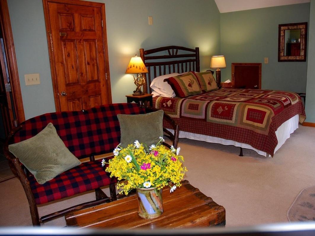 Long Mountain Lodge Bed & Breakfast Dahlonega Zimmer foto